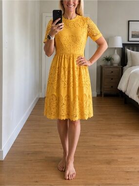 Yellow lace dress women’s small